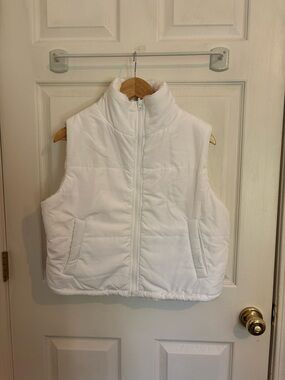 Jolie & Joy White Puffer Vest